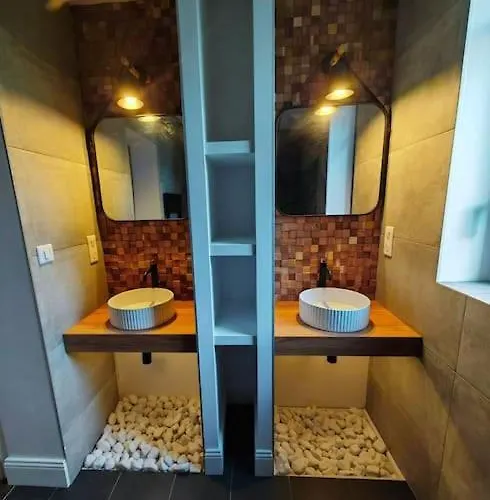 Domaine De L'îsle Manière 10 Pers Appartement