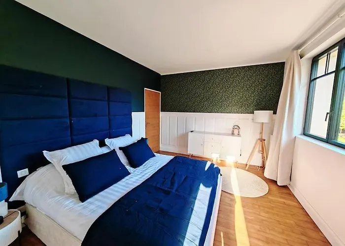 Domaine De L'îsle Manière 10 Pers *